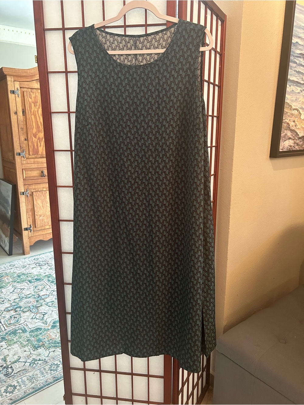 Sleeveless Midi A-Line Dress in Dark Green Geometric Print